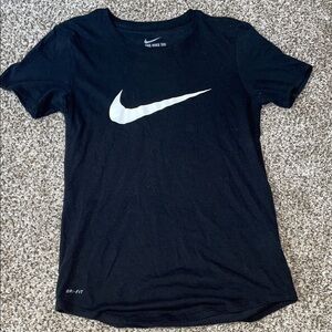 💜Nike Women's Black and White Short Sleeve Tee